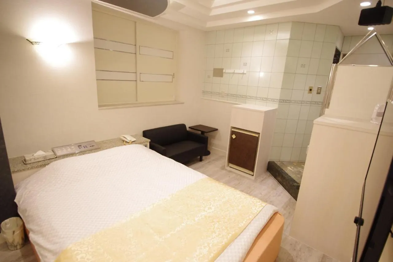 Hotel Crystal 大人専用 東京都 3*,